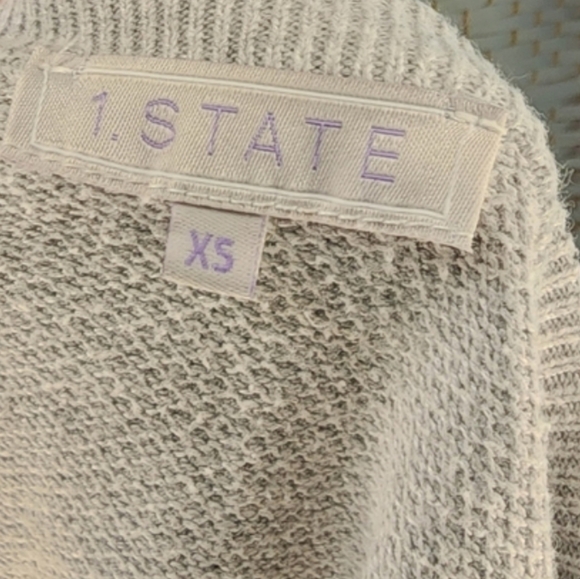 🧨 1st State Gray Hi-Lo Waffle Knit Bell Sleeve Sweater Top - Picture 8 of 9